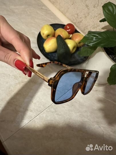 Солнцезащитные очки