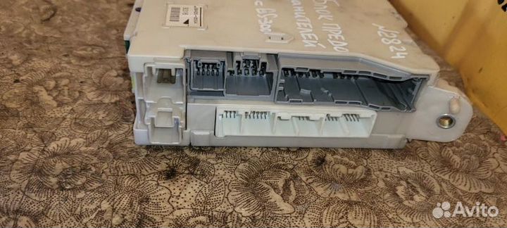 Блок предохранителей Lexus Gs 300 GRS 190 3GR 2005