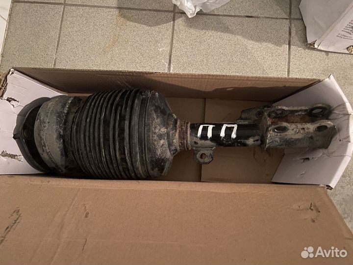 Пневно- стойки от lexus RX 300