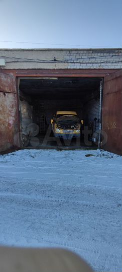 Гараж, > 30 м²