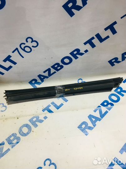 Уплотнитель стекла наружний LADA priora 1 хетчбек