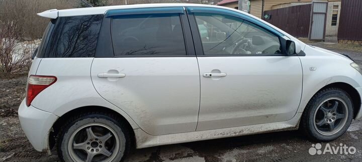 Toyota Ist 1.5 AT, 2007, 270 000 км