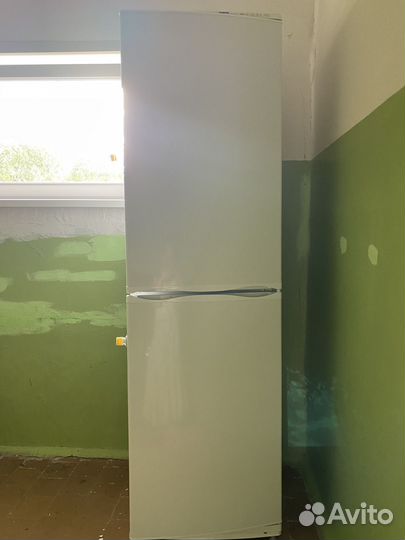 Холодильник Атлант б/у