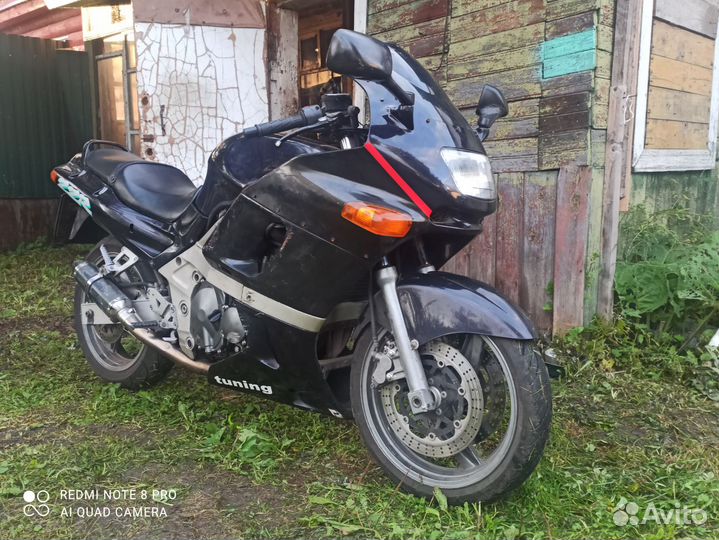Kawasaki zzr 400-2