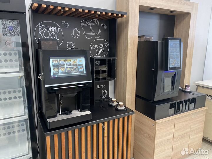 Профессиональная кофемашина для кафе Jetinno