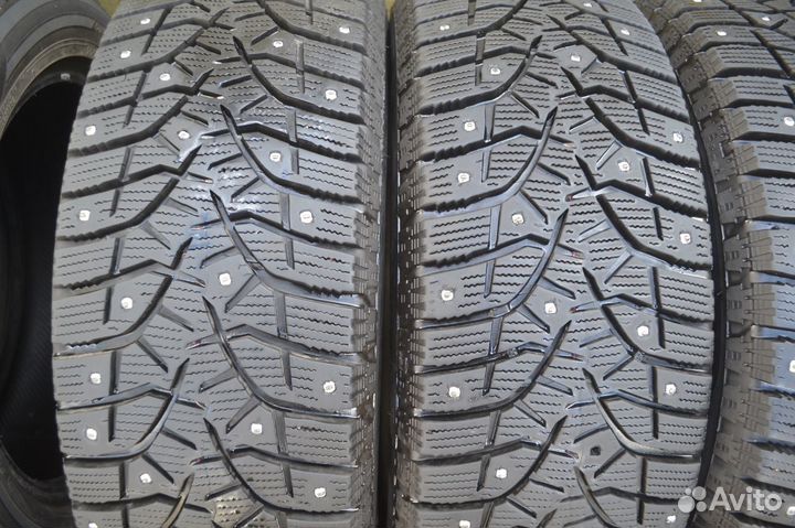 Bridgestone Blizzak Spike-02 195/65 R15 91T