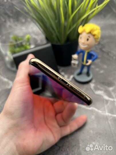 iPhone Xs Max, 64 ГБ