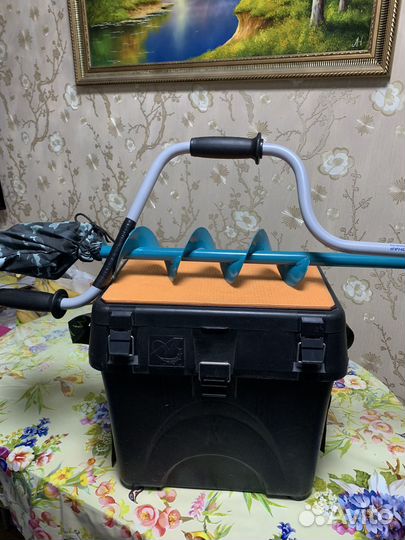 Рыболовный ящик в сборе