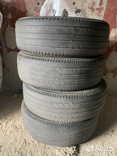 Yokohama Advan Sport V102 225/65 R17