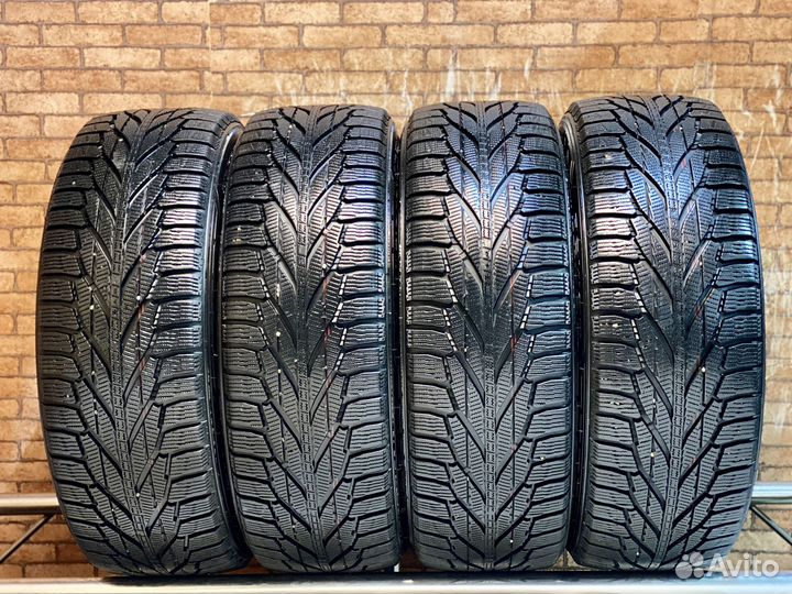 Nokian Tyres Hakkapeliitta R2 SUV 215/60 R17