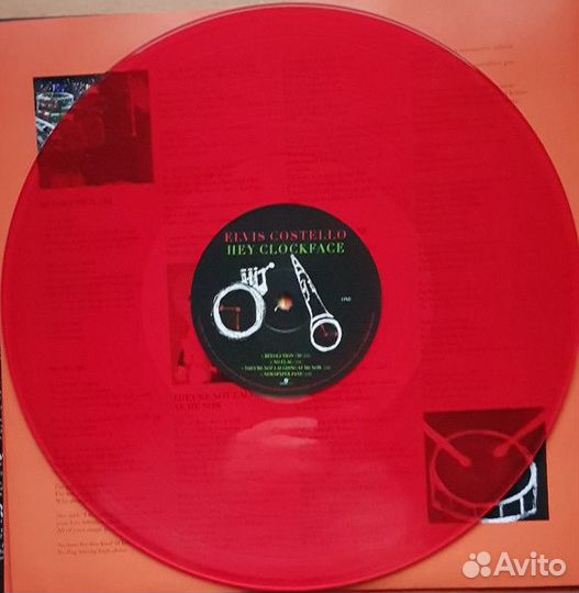 Elvis Costello на виниле