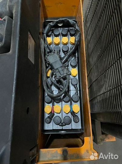 Тяговый аккумулятор для складской техники от производителя