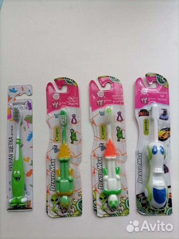 Зубная щетка