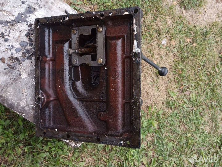 Крышка кпп мтз