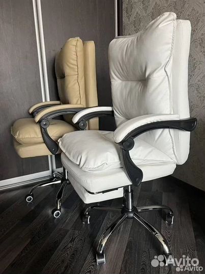 Компьютерное кресло офисное с функцией массажа