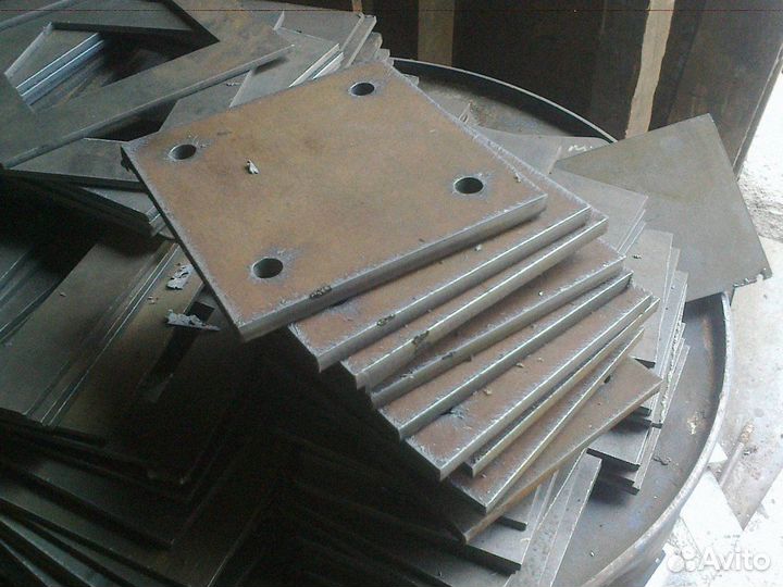 Закладные пластины