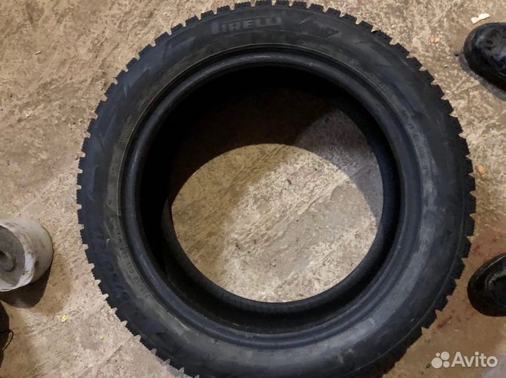 Pirelli Ice Zero 225/50 R17