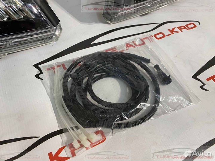 Фары Toyota Land cruiser Prado 120 стиль Mercedes