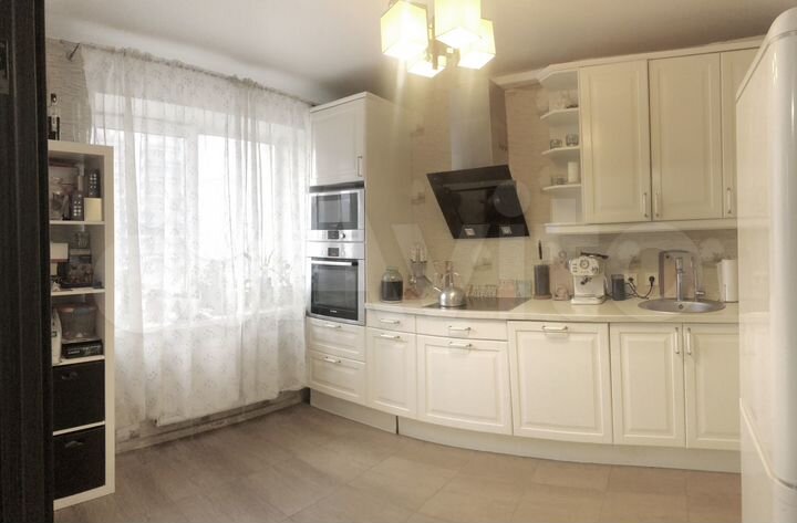 3-к. квартира, 80,2 м², 3/25 эт.