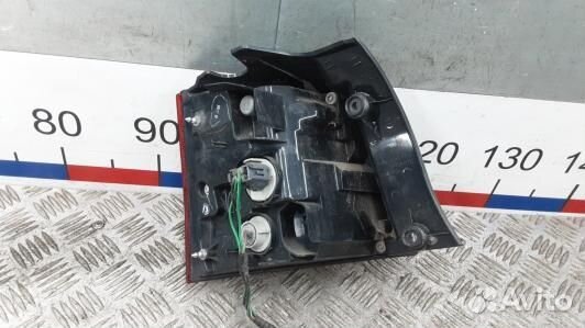 Фонарь задний правый citroen C-crosser (LEA01MY01)