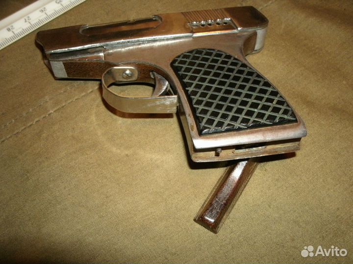 Зажигалка пистолет СССР