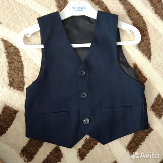 Жилетка для мальчика школьная