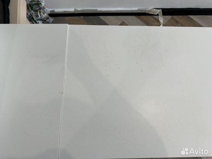 Маникюрный стол складной