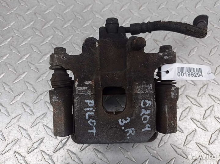 Суппорт задний правый Honda Pilot 1