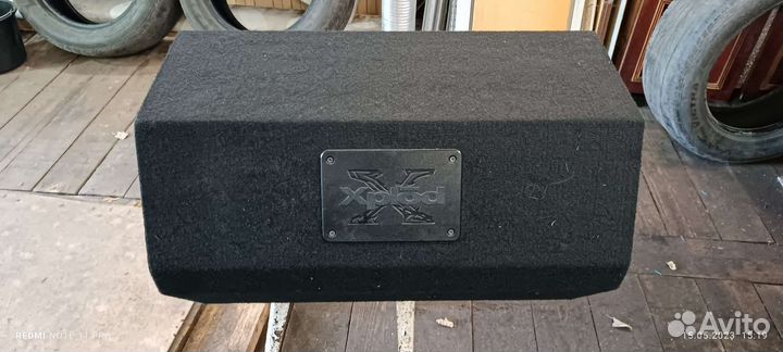 Автомобильный сабвуфер