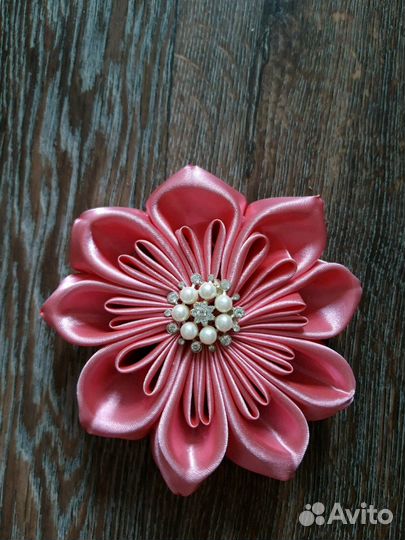 Цветок из лент