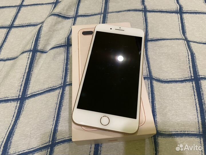 iPhone 8 Plus, 64 ГБ