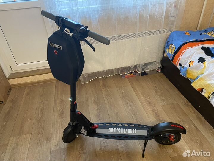 Самокат электрический в упаковке, чек