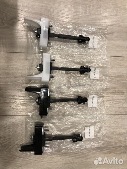 Ограничитель двери Тойота Ландкруизер 200