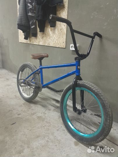 Трюковой велосипед bmx