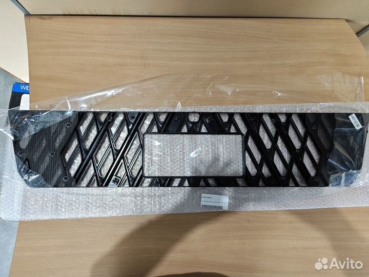 Решетка в бампер нижняя под радар AZ16D424000001
