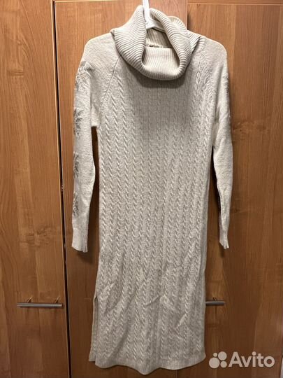 Вязаное платье