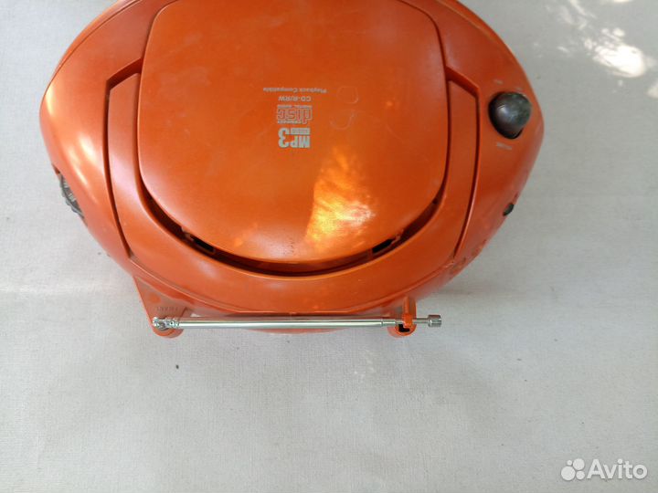 Магнитола Vitek VT-3952 OG