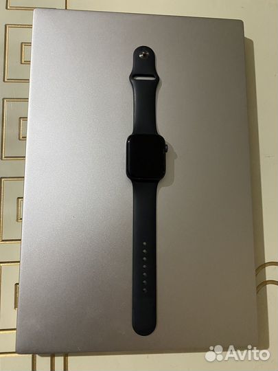 Смарт часы apple watch se