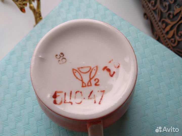 Фарфор. Хрусталь. Вилки. Ложки. Мельхиор