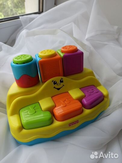 Развивающие игрушки пианино Fisher price лабиринт