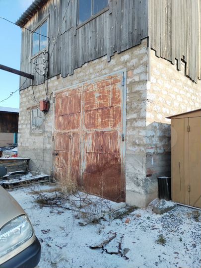 Гараж, > 30 м²