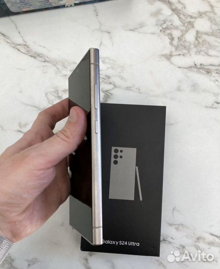Samsung Galaxy S24 Ultra, 12/256 ГБ