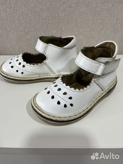 Босоножки для девочки