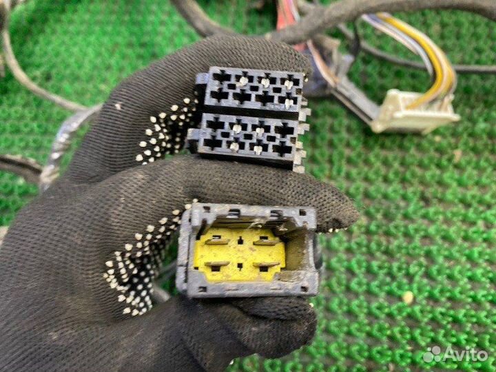 Проводка (коса) салона Renault Logan 1 K7J 2006