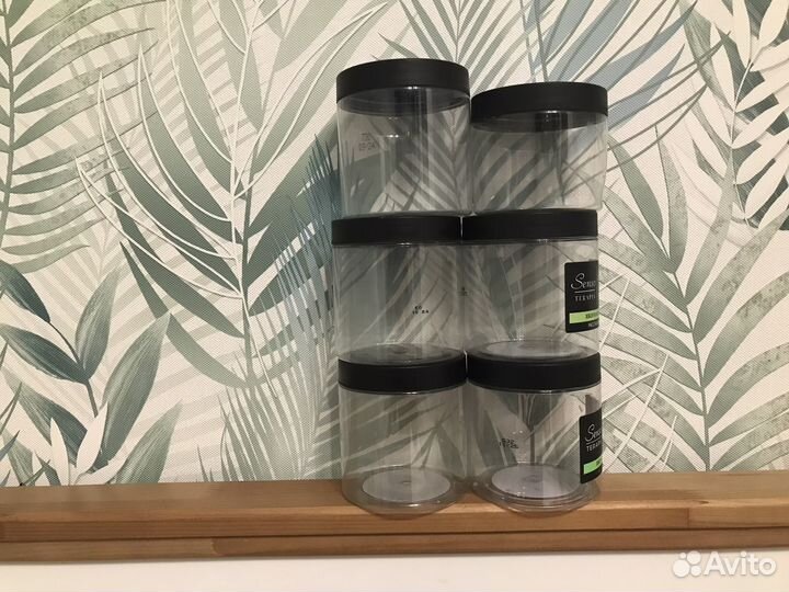 Пластиковые банки с крышкой 500 мл