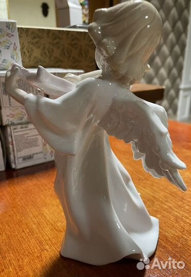 Статуэтка ангел фарфор
