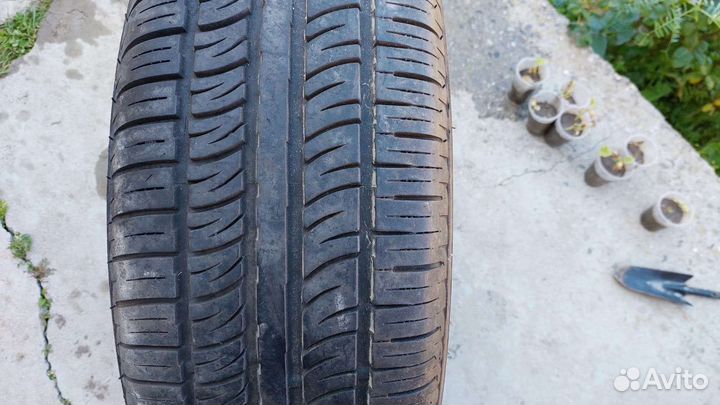 Hankook Dynapro HP2 RA33 235/65 R17