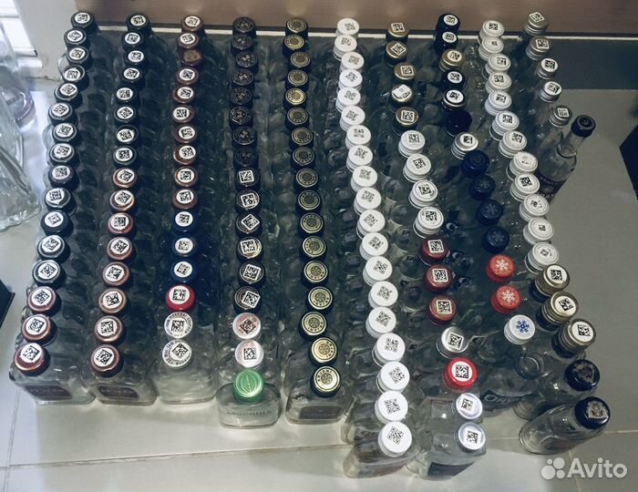 Бутылки из-под водки. 0.35, 0.25 и 0.1 л