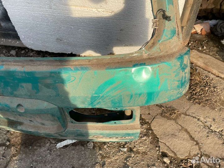 Дверь багажника toyota ipsum