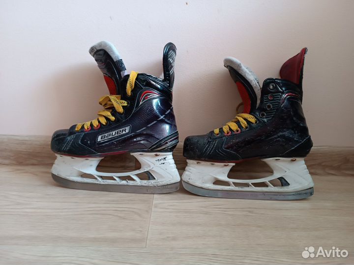 Хоккейные коньки bauer vapor 1x и vapor x800